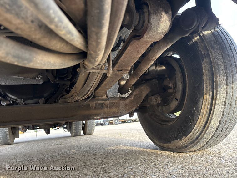 image for item DT0132 2002 Freightliner FL60 oil distributor truck