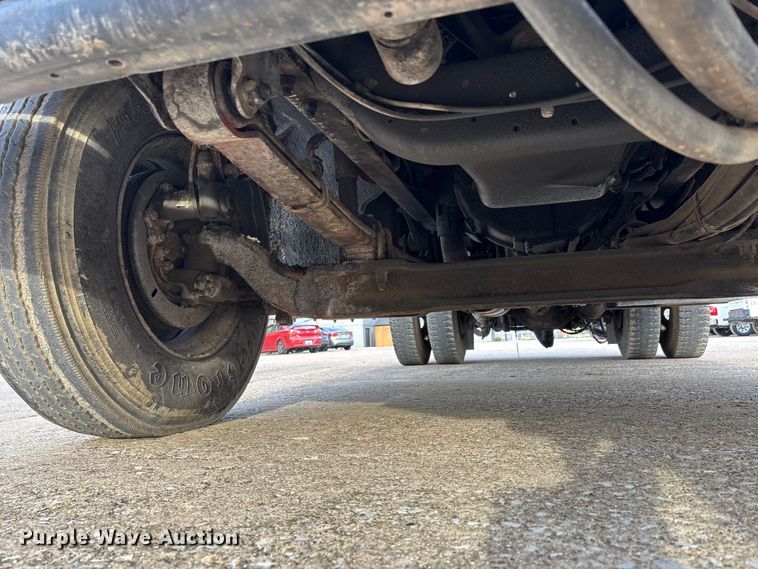 image for item DT0132 2002 Freightliner FL60 oil distributor truck