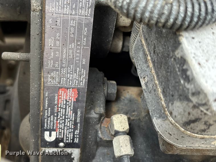 image for item DT0132 2002 Freightliner FL60 oil distributor truck