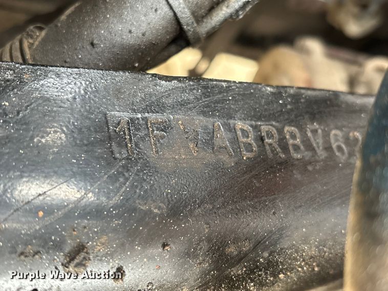 image for item DT0132 2002 Freightliner FL60 oil distributor truck