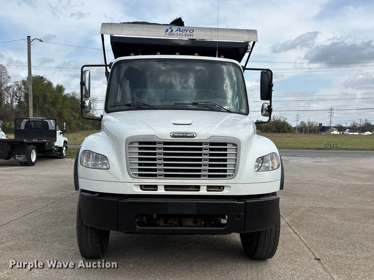 image for item DT0134 2004 Freightliner Business Class M2 dump truck