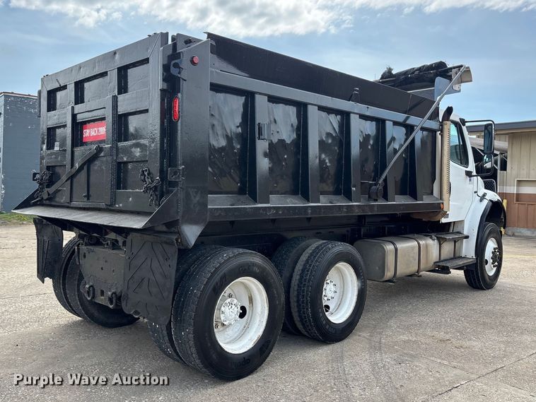 image for item DT0134 2004 Freightliner Business Class M2 dump truck