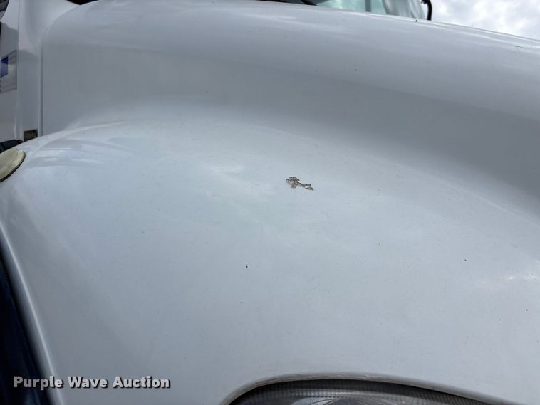 image for item DT0134 2004 Freightliner Business Class M2 dump truck