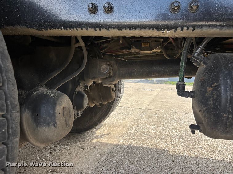 image for item DT0134 2004 Freightliner Business Class M2 dump truck