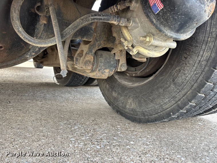 image for item DT0134 2004 Freightliner Business Class M2 dump truck