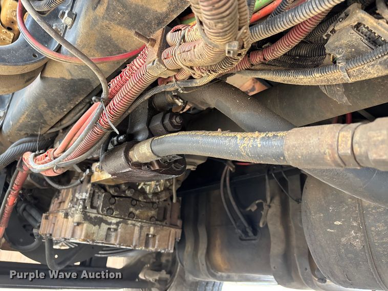 image for item DT0134 2004 Freightliner Business Class M2 dump truck