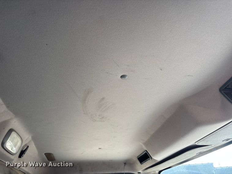 image for item DT0134 2004 Freightliner Business Class M2 dump truck