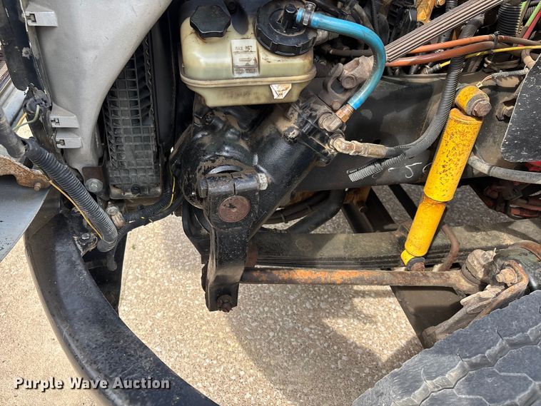 image for item DT0134 2004 Freightliner Business Class M2 dump truck