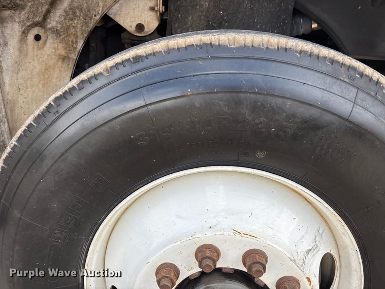 image for item DT0134 2004 Freightliner Business Class M2 dump truck