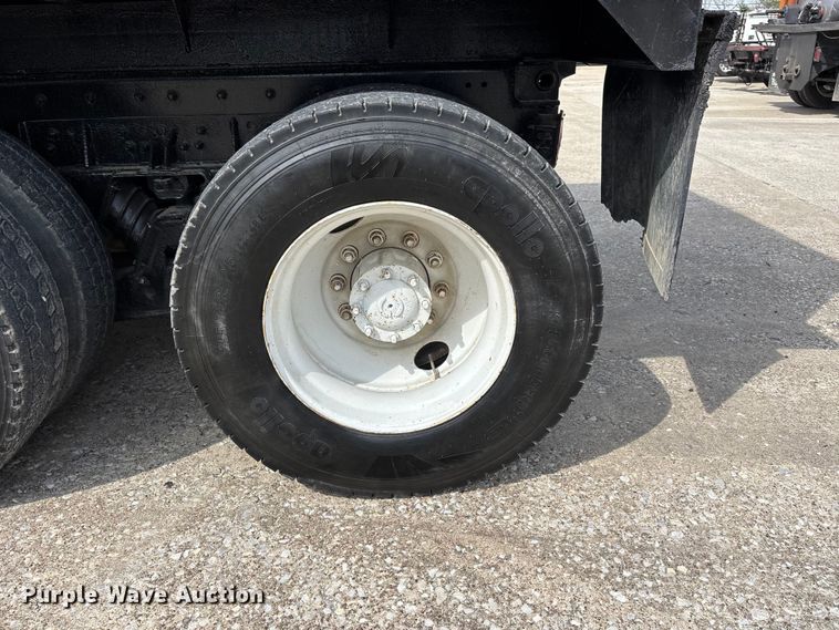 image for item DT0134 2004 Freightliner Business Class M2 dump truck