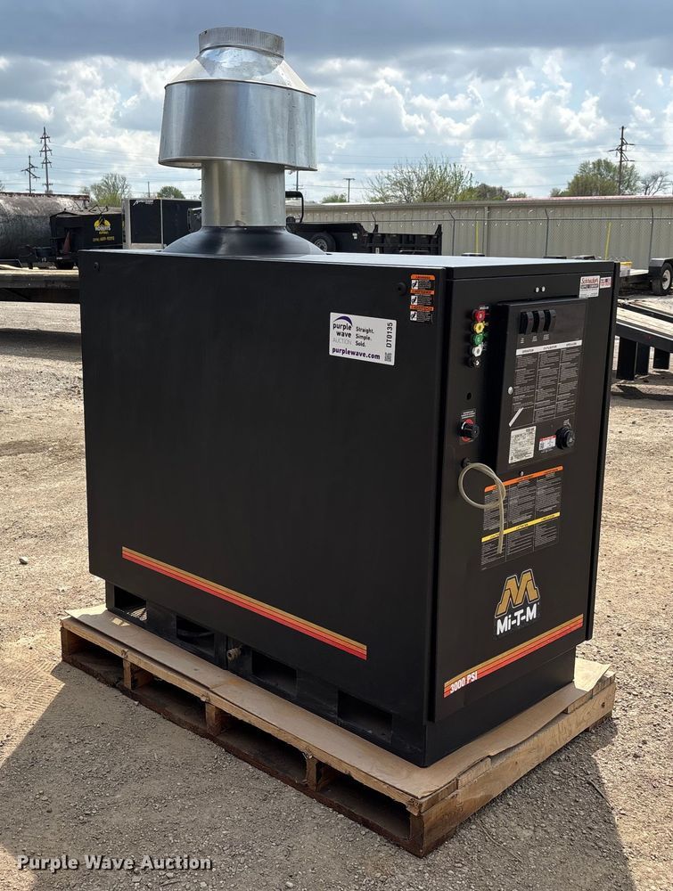 image for item DT0135 Mi-T-M HG-3004-1230 pressure washer