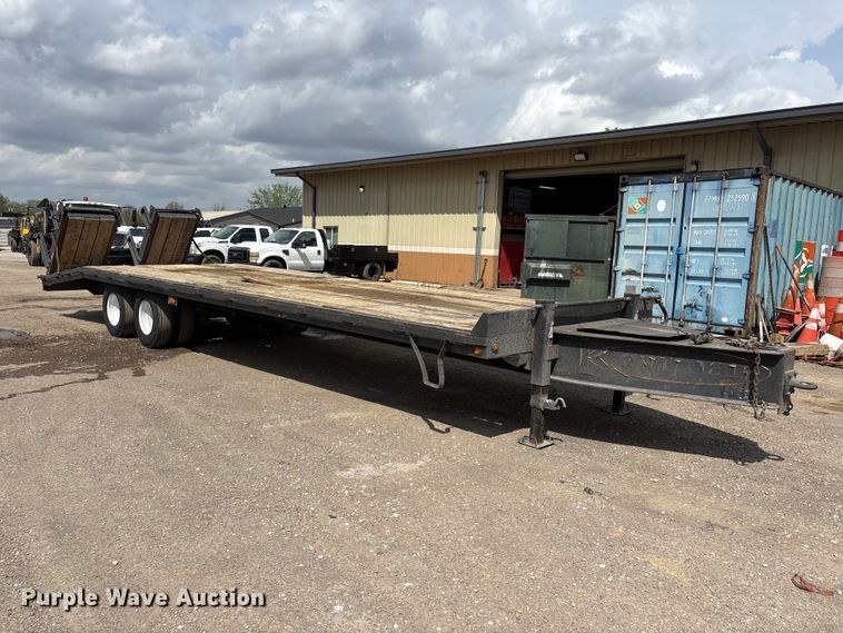 image for item DT0136 2013 Kaufman Paver Del equipment trailer