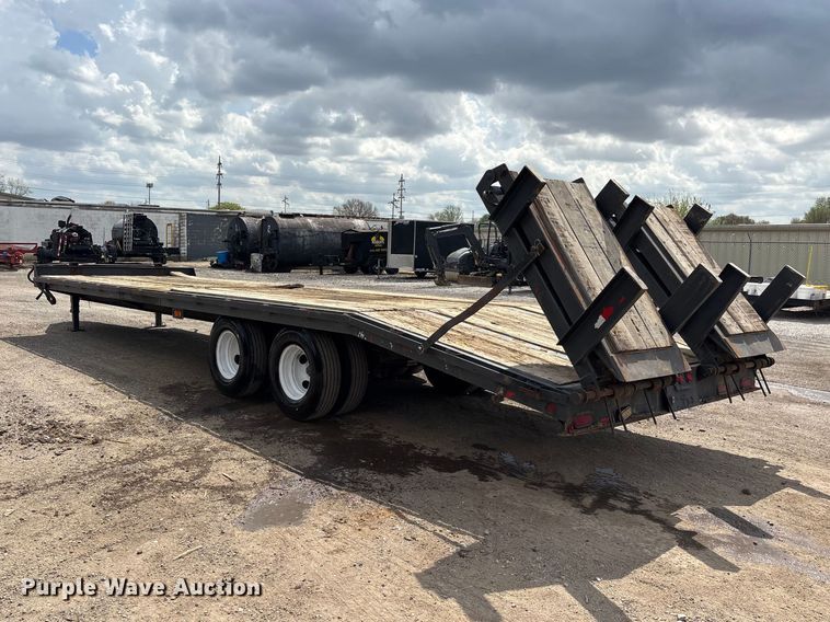 image for item DT0136 2013 Kaufman Paver Del equipment trailer