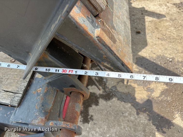 image for item DT0136 2013 Kaufman Paver Del equipment trailer