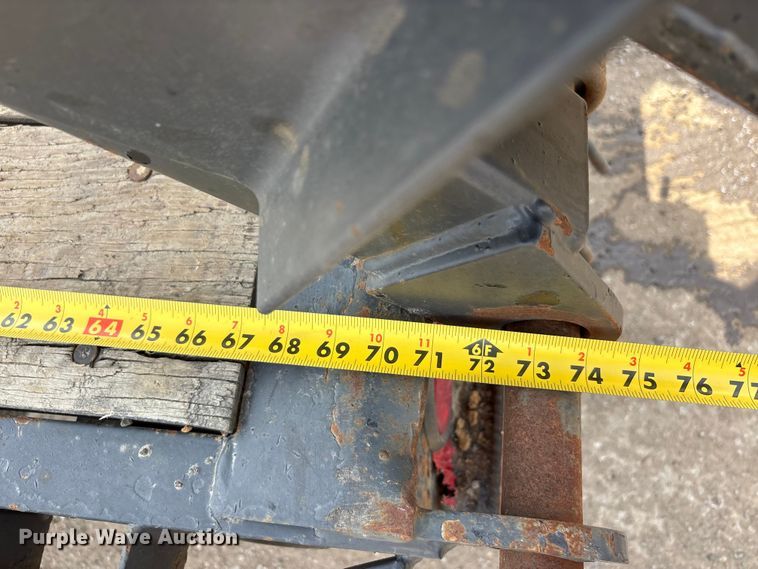 image for item DT0136 2013 Kaufman Paver Del equipment trailer