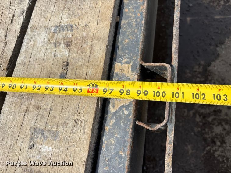 image for item DT0136 2013 Kaufman Paver Del equipment trailer