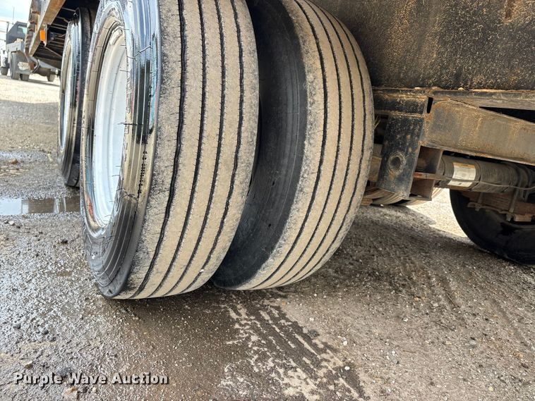 image for item DT0136 2013 Kaufman Paver Del equipment trailer