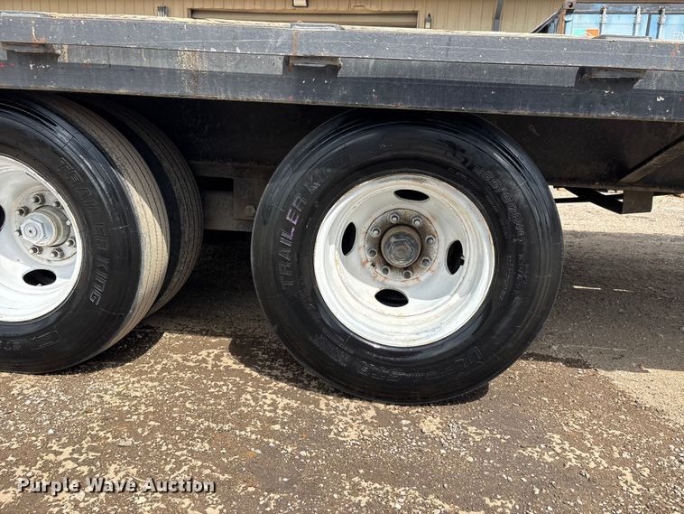 image for item DT0136 2013 Kaufman Paver Del equipment trailer