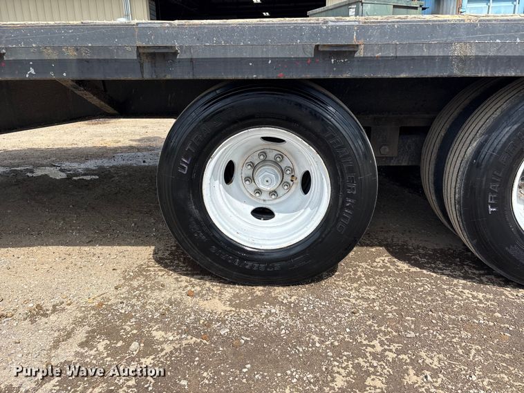 image for item DT0136 2013 Kaufman Paver Del equipment trailer