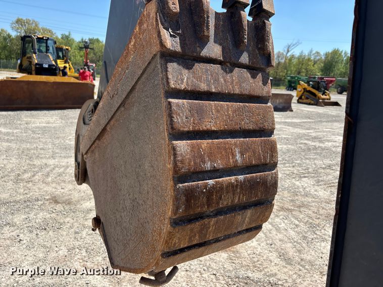 image for item DT0178 2018 John Deere 310SL backhoe