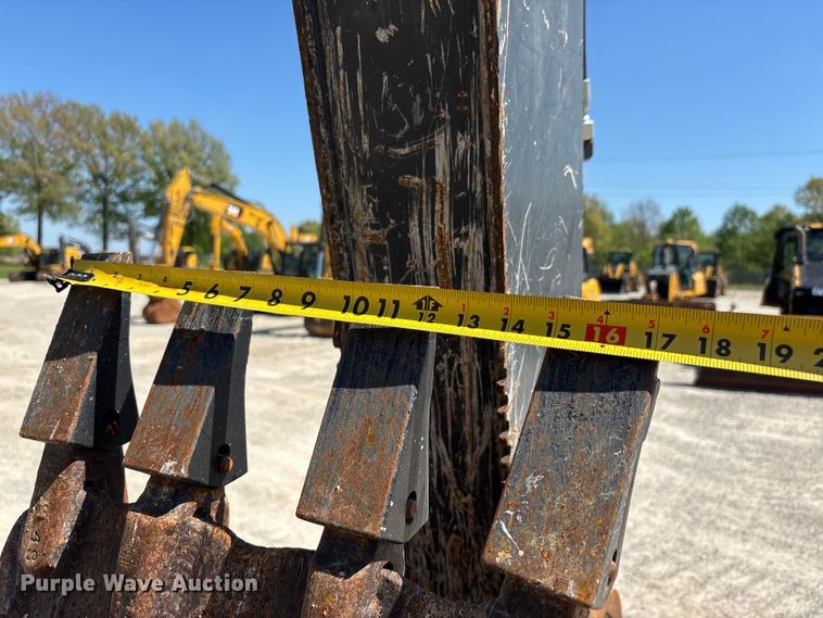 image for item DT0178 2018 John Deere 310SL backhoe