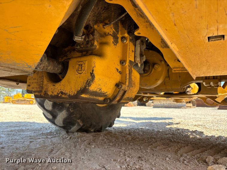 image for item DT0178 2018 John Deere 310SL backhoe