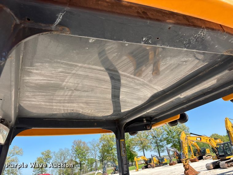 image for item DT0178 2018 John Deere 310SL backhoe