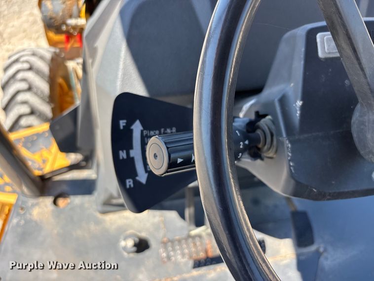 image for item DT0178 2018 John Deere 310SL backhoe