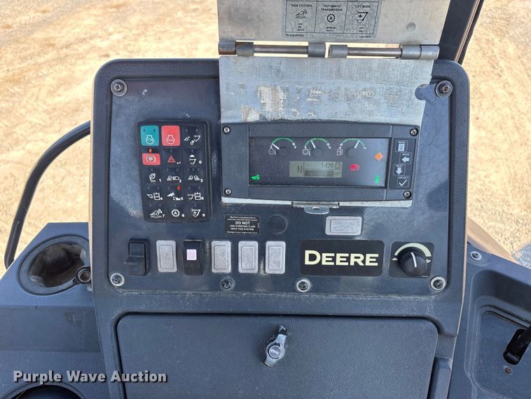 image for item DT0178 2018 John Deere 310SL backhoe