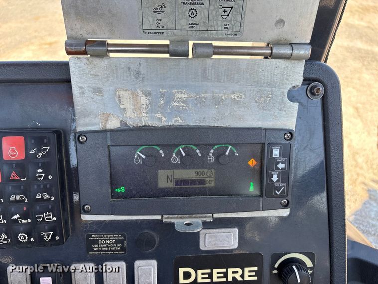 image for item DT0178 2018 John Deere 310SL backhoe