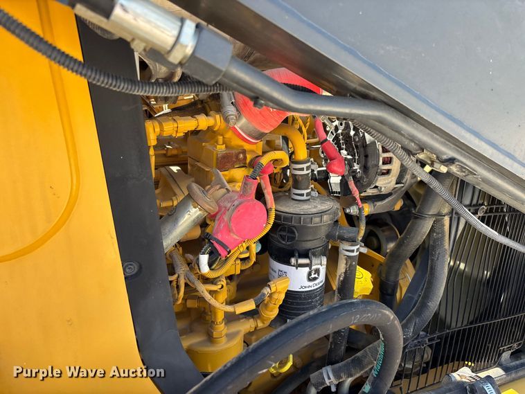 image for item DT0178 2018 John Deere 310SL backhoe