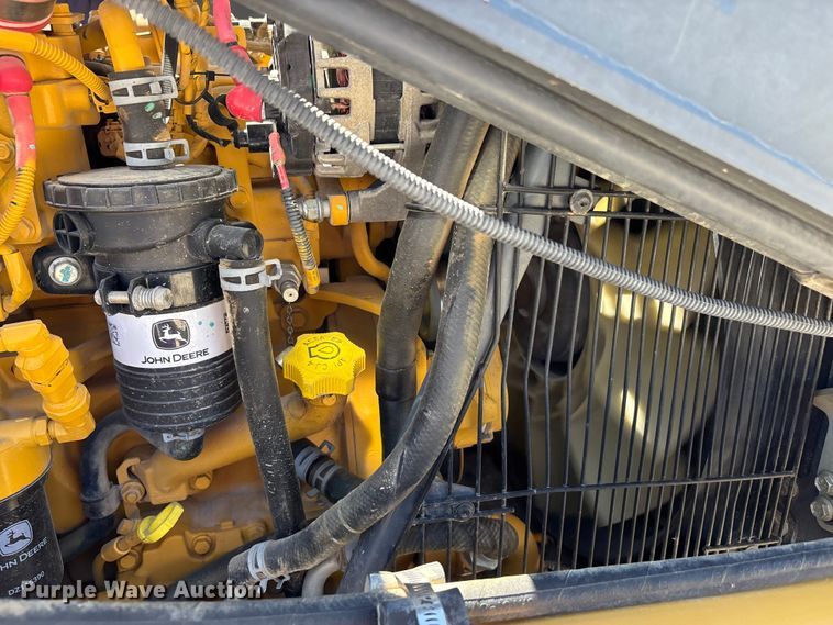 image for item DT0178 2018 John Deere 310SL backhoe