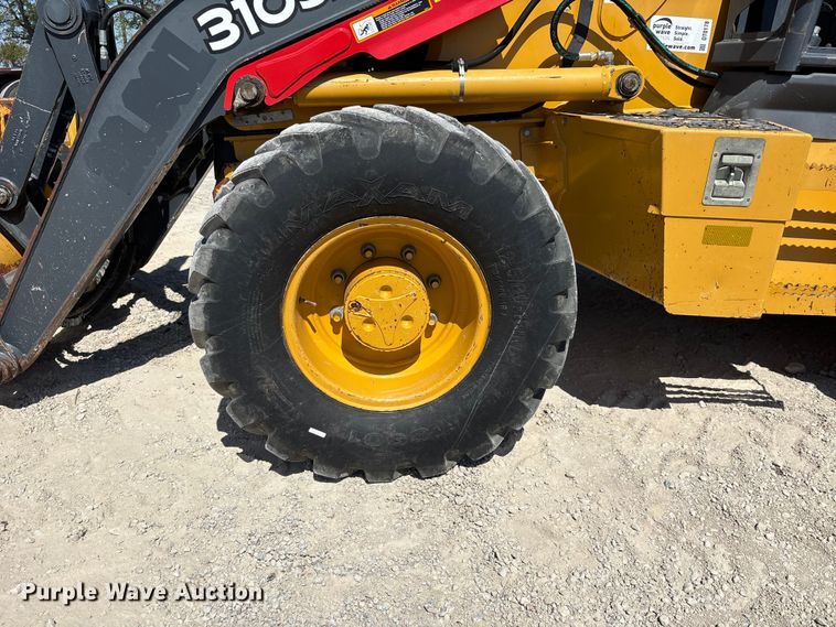 image for item DT0178 2018 John Deere 310SL backhoe