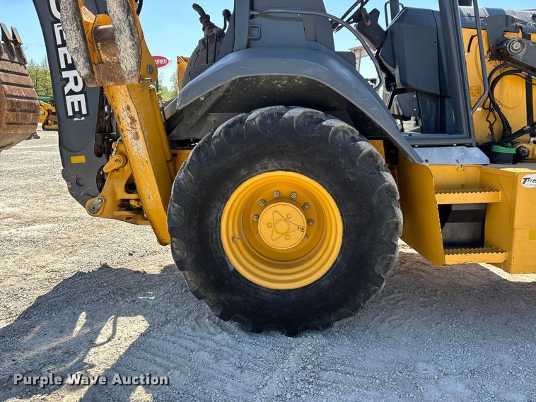 image for item DT0178 2018 John Deere 310SL backhoe