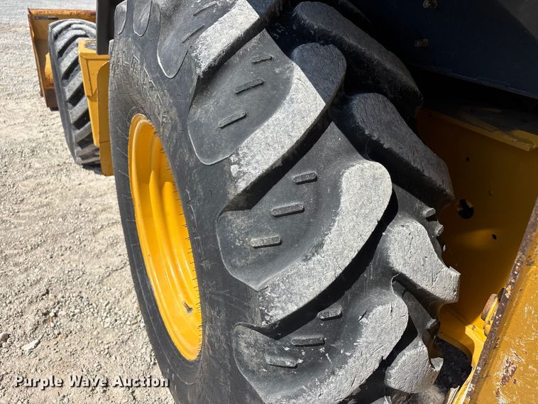 image for item DT0178 2018 John Deere 310SL backhoe