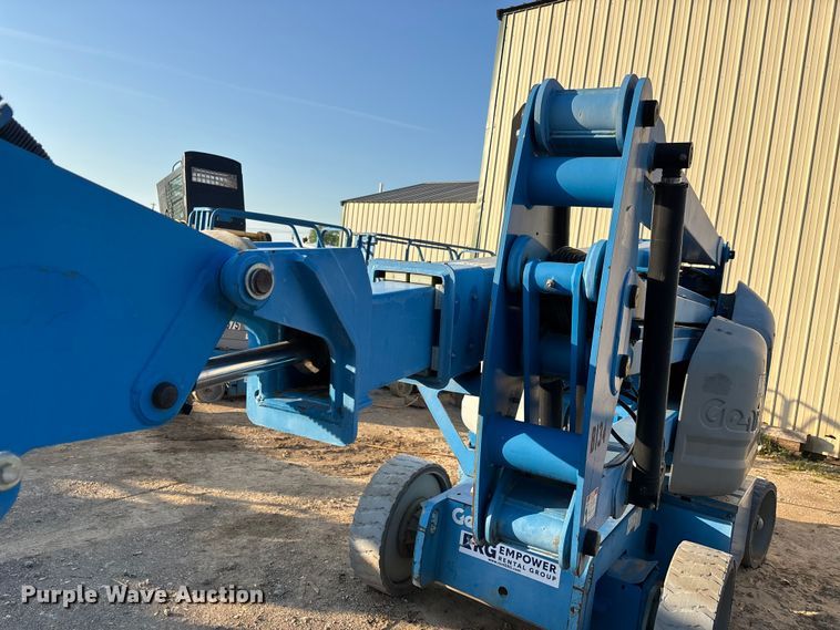 image for item DT0181 2013 Genie Z-40/23N boom lift