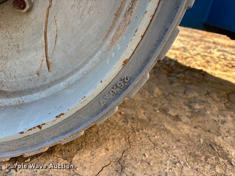 image for item DT0181 2013 Genie Z-40/23N boom lift