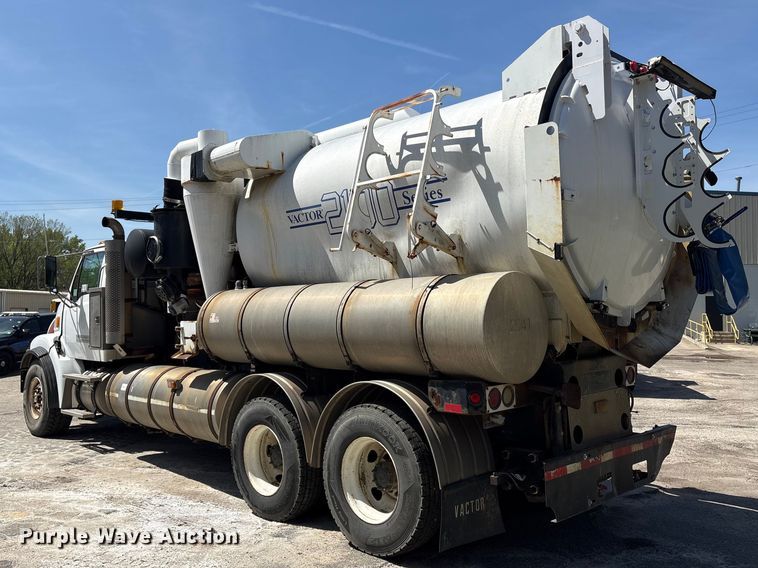 image for item DT2881 2004 Sterling LT7500 vacuum truck