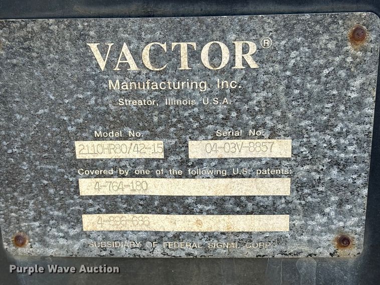 image for item DT2881 2004 Sterling LT7500 vacuum truck