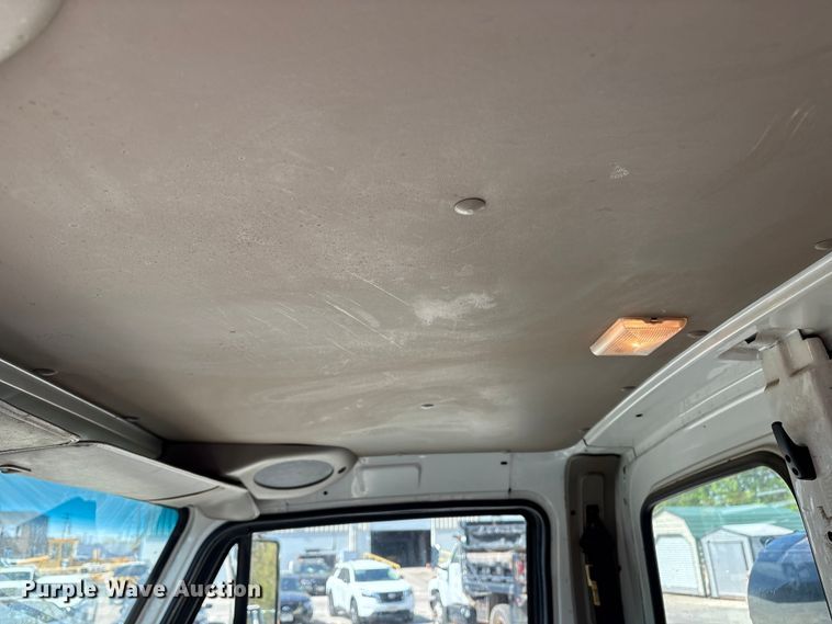 image for item DT2881 2004 Sterling LT7500 vacuum truck