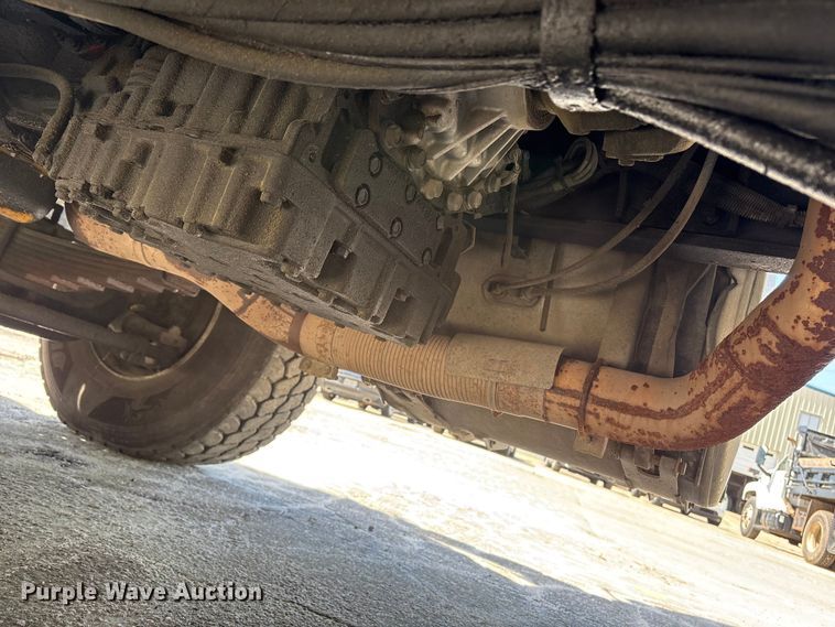 image for item DT2881 2004 Sterling LT7500 vacuum truck