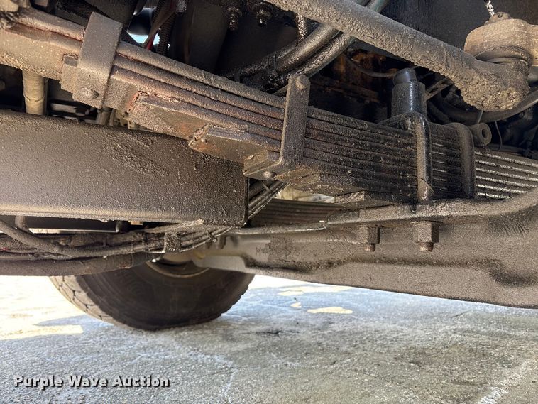 image for item DT2881 2004 Sterling LT7500 vacuum truck