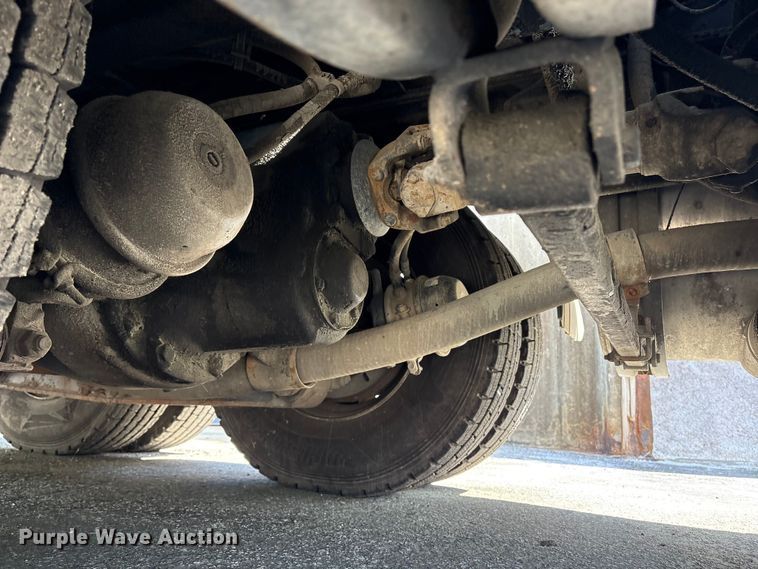 image for item DT2881 2004 Sterling LT7500 vacuum truck