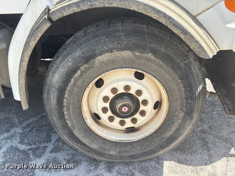 image for item DT2881 2004 Sterling LT7500 vacuum truck