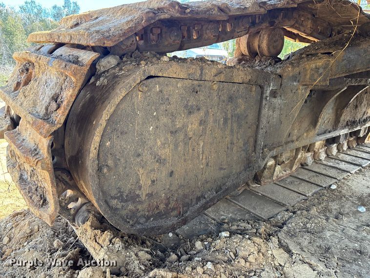 image for item DU0385 2004 John Deere 800C excavator