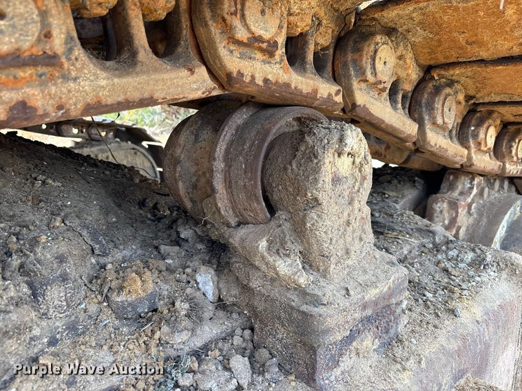 image for item DU0385 2004 John Deere 800C excavator