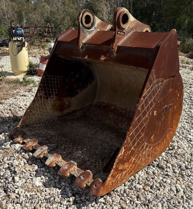 image for item DU0385 2004 John Deere 800C excavator