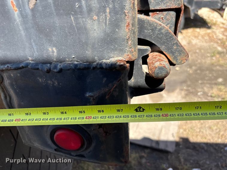 image for item DU0402 2000 Ford F650 dump truck