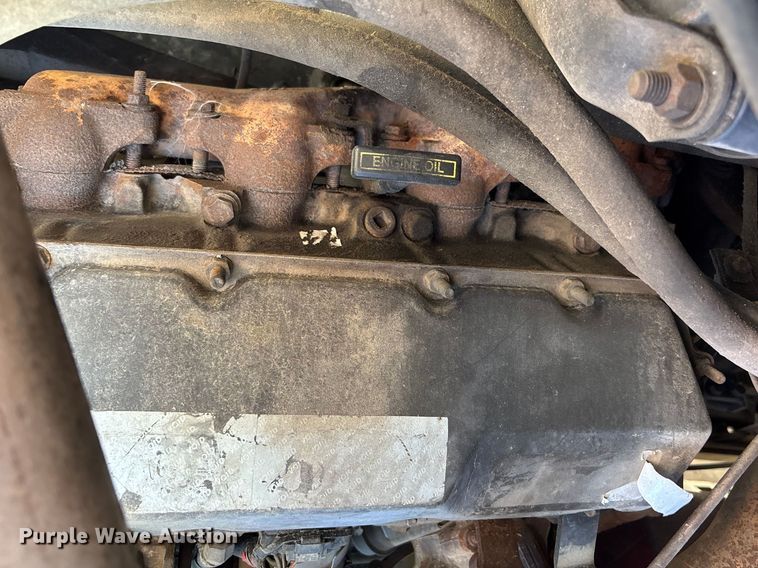 image for item DU0402 2000 Ford F650 dump truck