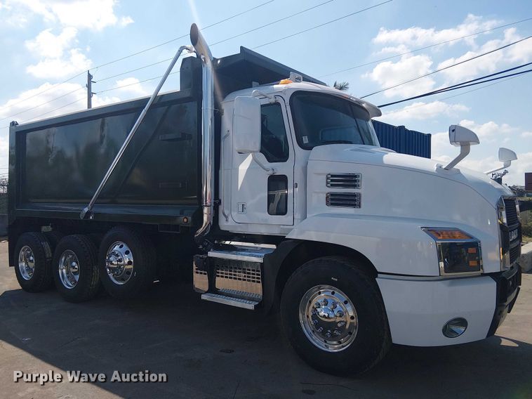 image for item DU0446 2020 Mack Anthem dump truck